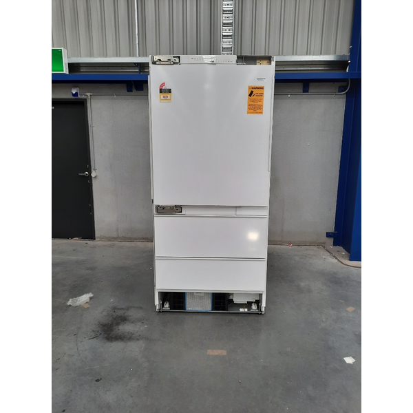 Liebherr 585L Integrated Bottom Mount Fridge ECBN6156