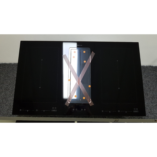 ILVE 90cm Induction Cooktop with Integrated Ventilation System FUSION