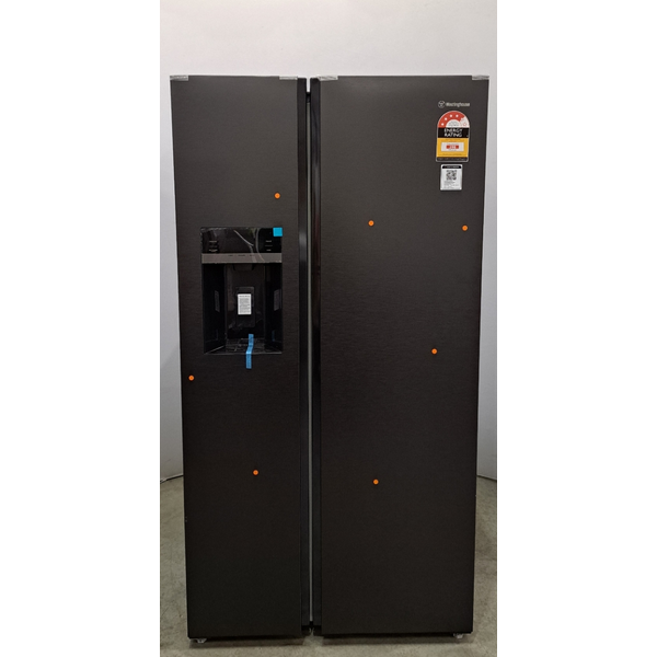 Westinghouse 596L Side By Side Fridge with Plumber Water Dispenser and Ice Maker Matte Black WSE6670BA