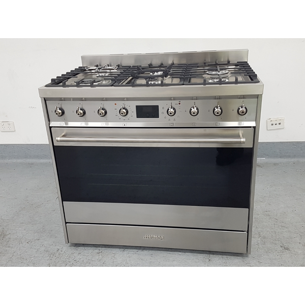 Smeg 90cm Freestanding Pyrolytic Oven/Stove CSP9GMXA-1