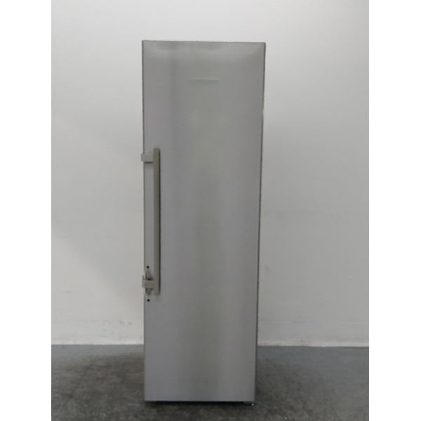 Liebherr 372L Upright Fridge SKBES4360RH