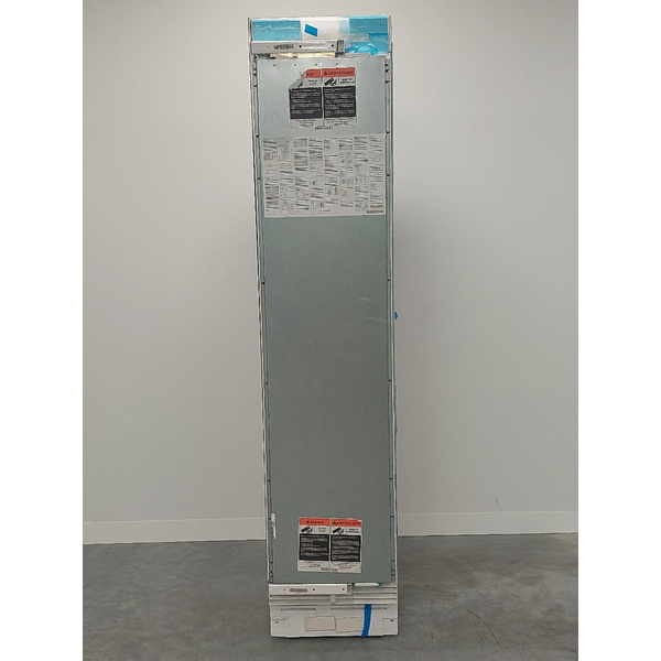 Sub-Zero Designer 277L Integrated Column Freezer with Ice Maker - Left Hinge ICBDEC1850FILH