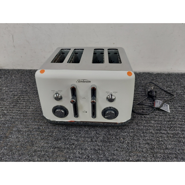 Sunbeam Alinea Select 4 Slice Toaster White TA2740W | Home Clearance