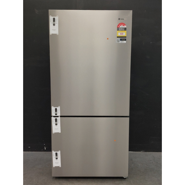 Westinghouse 496L Bottom Mount Frost Free Fridge Right Hinge Stainless Steel WBE5304SC-R