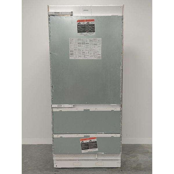 Sub-Zero Designer 595L Bottom Mount Fridge with Internal Dispenser and Ice Maker - Left Hinge ICBDET3650CIIDLH
