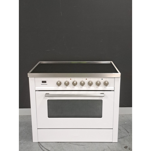 ILVE 90cm Pro-Line Single Electric Oven with Induction Cooktop White LBI09WMPWH