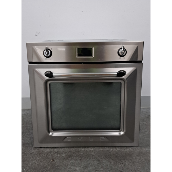 Smeg 60cm Victoria Aesthetic Pyrolytic Built-In Oven SFPA6925X