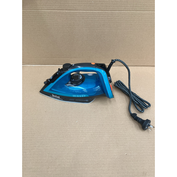 Tefal UltraGlide Anti-Calc Plus Steam Iron FV5873