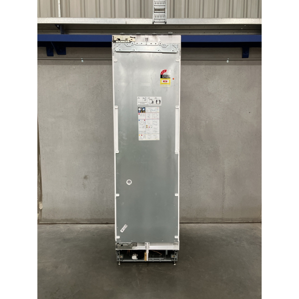 Gaggenau 356L 400 Series Vario Integrated Upright Fridge RC462504