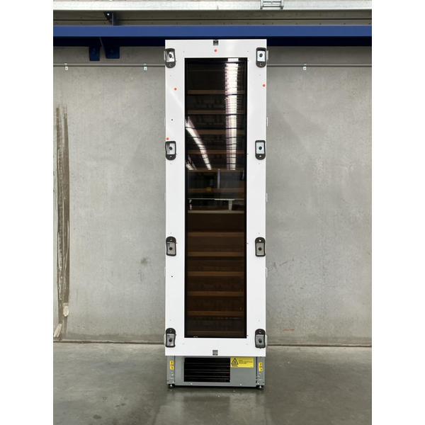V-ZUG 72 Bottle V6000 WineCooler Built-In Wine Cabinet 5109700011