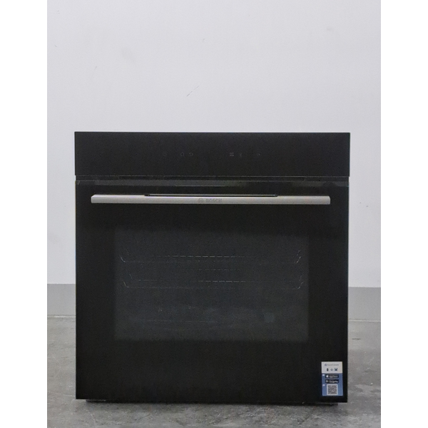 Bosch Series 8 60cm Built-in Black Oven with Air Frying HBG7741B1A