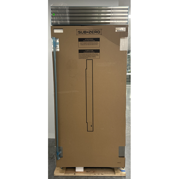 Sub-Zero Classic 691L Built-In All Fridge with Internal Dispenser and Tubular Handles - Right Hinge ICBCL3650RIDSTR