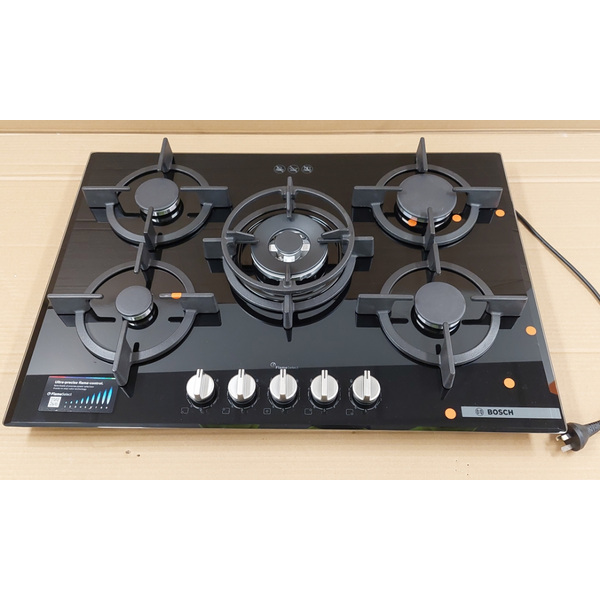 Bosch 75cm Series 6 Natural Gas Cooktop Tempered Glass Black PPQ7A6I10A