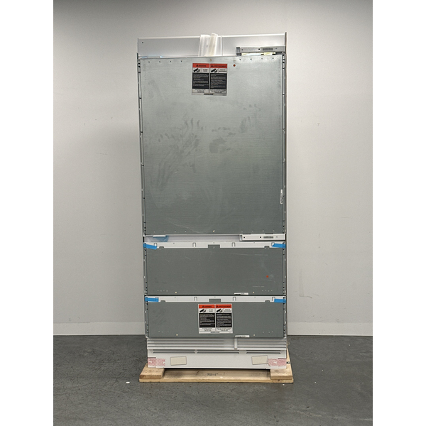 Sub-Zero Designer 595L Bottom Mount Fridge with Internal Dispenser and Ice Maker - Right Hinge ICBDET3650CIIDRH