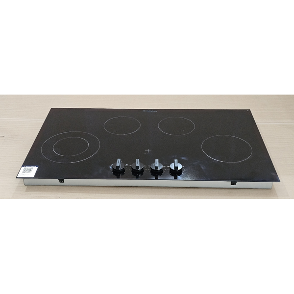 Westinghouse 90cm Ceramic Cooktop WHC942BC