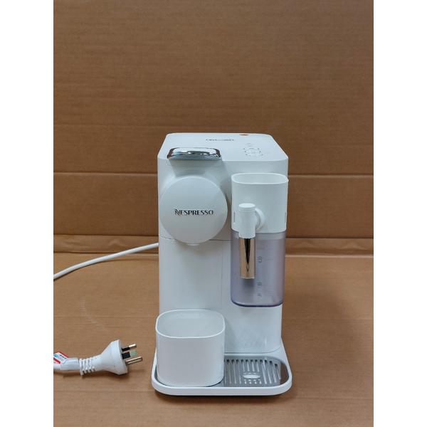 Delonghi Lattissima One White Nespresso Coffee Machine EN510W