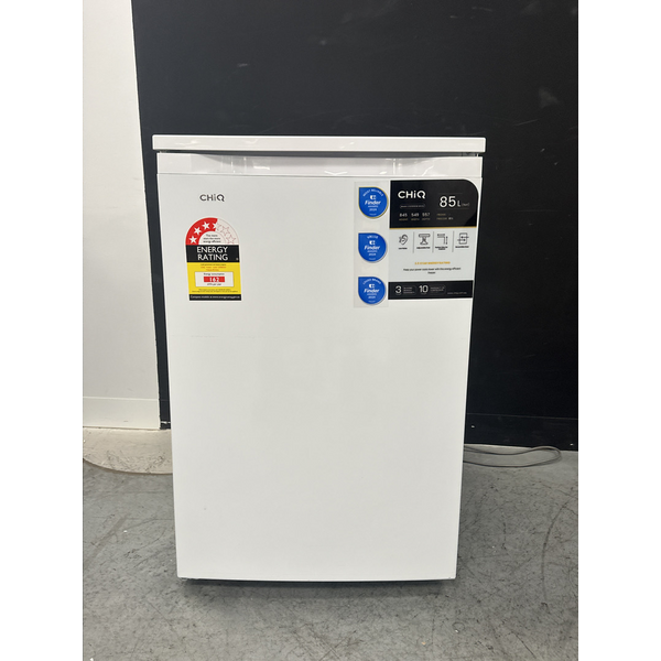 CHiQ 85L Upright Freezer CSF085DW | Home Clearance