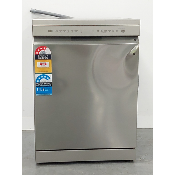 LG 14 Place QuadWash Dishwasher in Platinum Steel Finish XD5B14PS