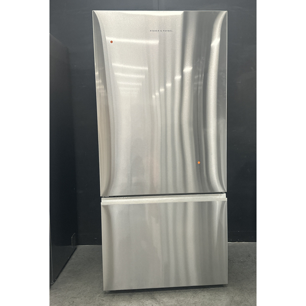 Fisher & Paykel Series 5 515L Fridge Freezer Stainless Steel RF505BRNQX1