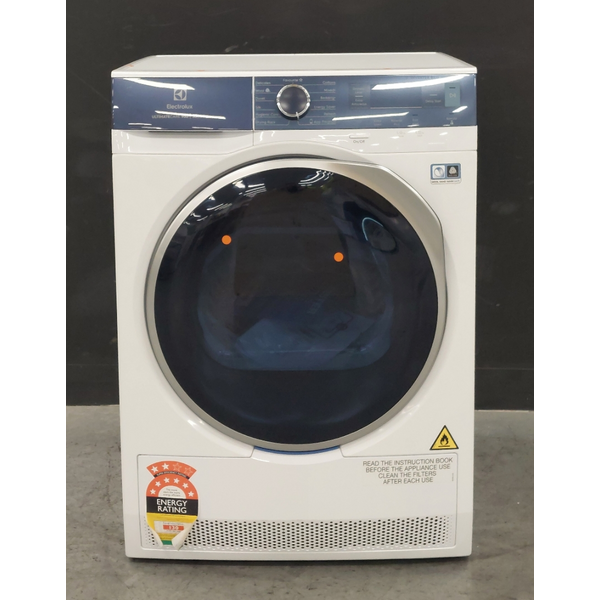 Electrolux 8kg UltimateCare 900 Heat Pump Dryer EDH803R9WB
